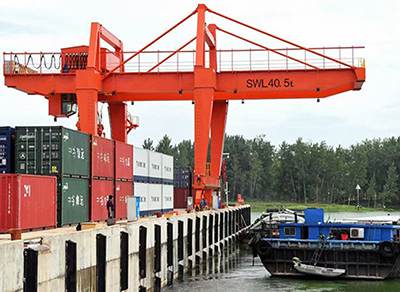 Rail  mounted  container  gantry  cranes