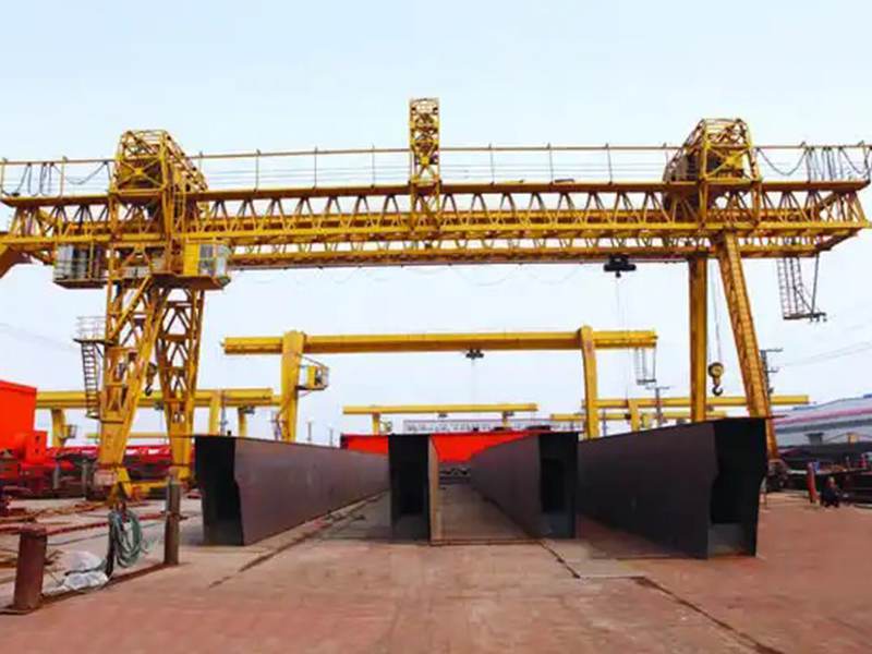 MGG Type road and bridge gantry cranes