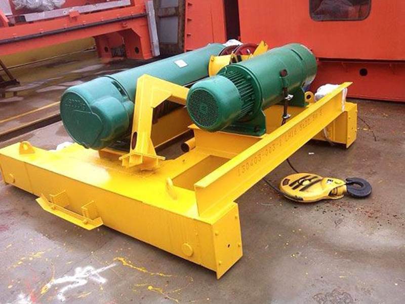 LH Type double-girder crane with electric hoist